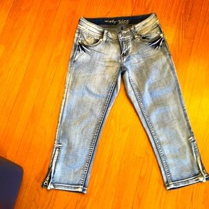 Sixty nine capri jeans size 25